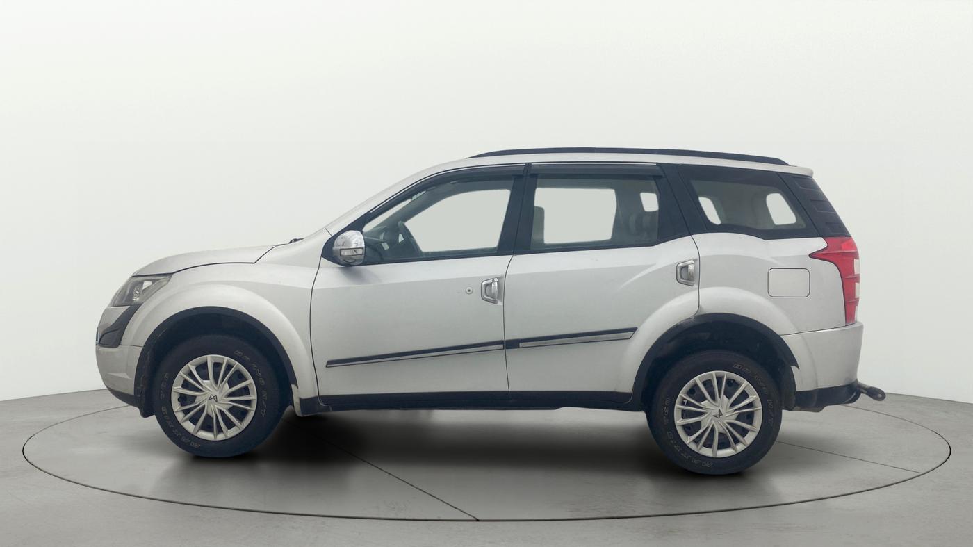 2017 Mahindra XUV500 W6 1.99, Diesel, Manual, 63,795 km, Left Side