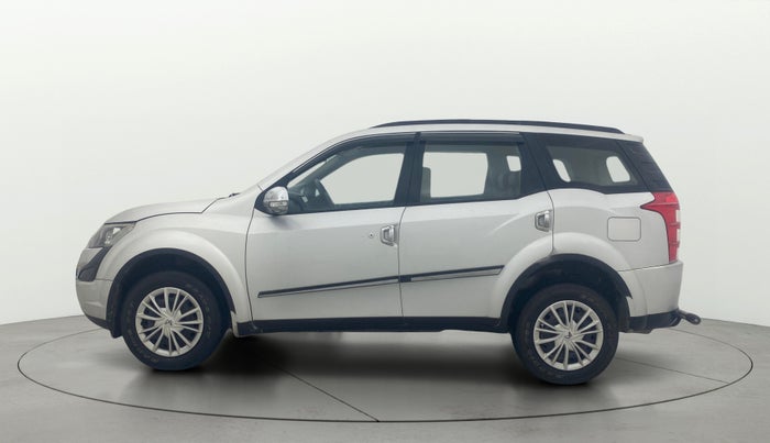 2017 Mahindra XUV500 W6 1.99, Diesel, Manual, 63,827 km, Left Side