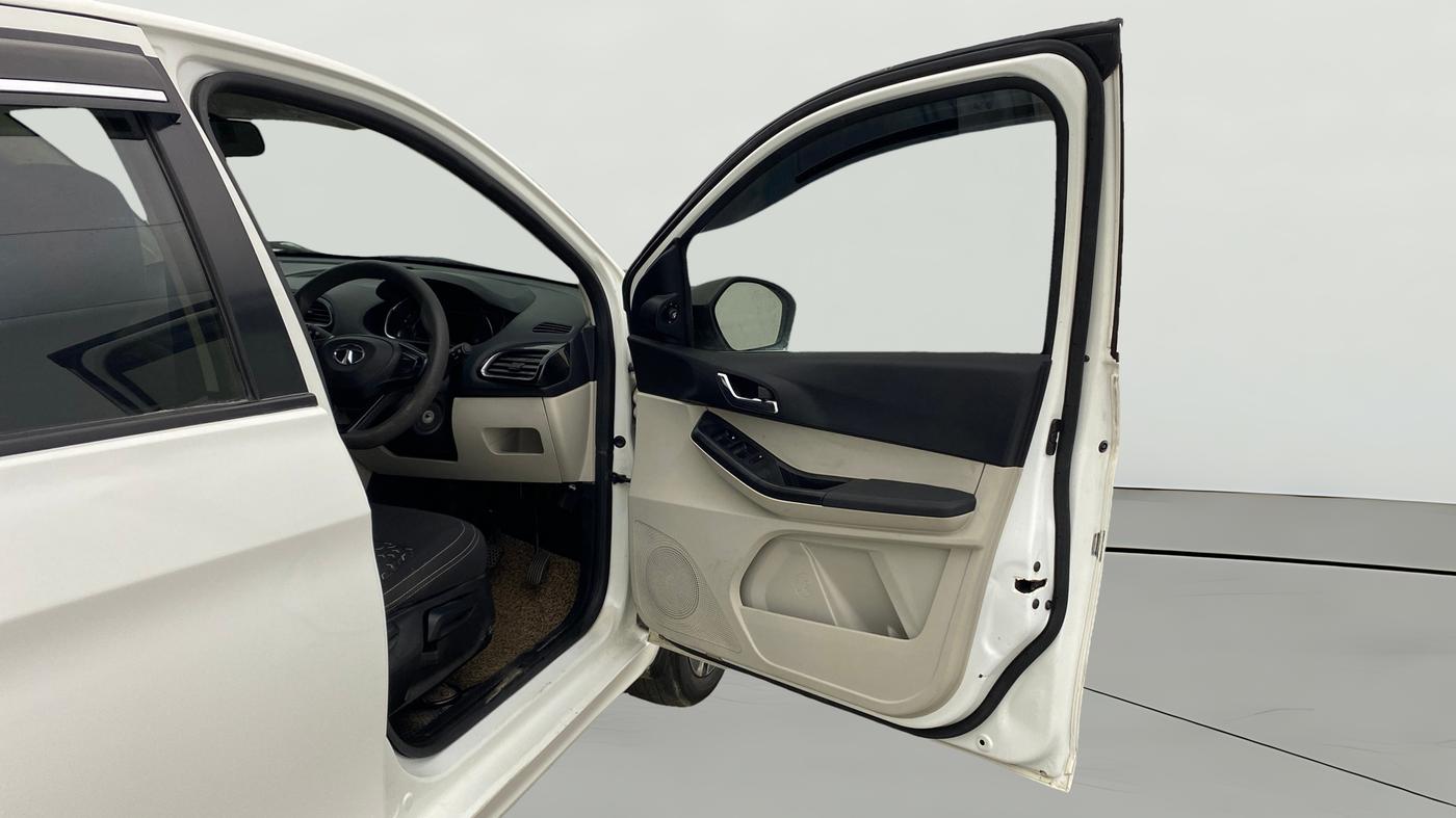 2023 Tata Tiago XZ PLUS PETROL, Petrol, Manual, 45,693 km, RHS Front Door