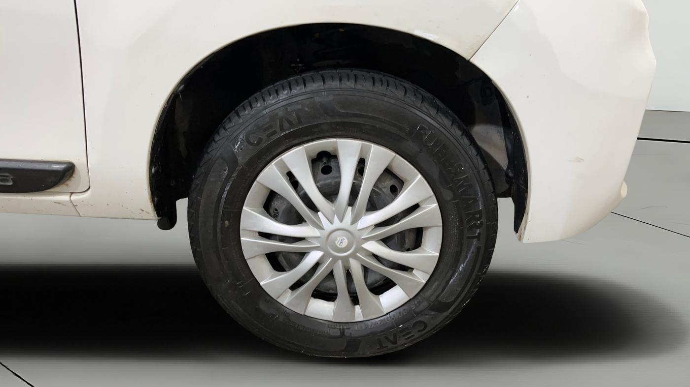 2022 Maruti Alto LXI O, Petrol, Manual, 25,849 km, Right Front Wheel
