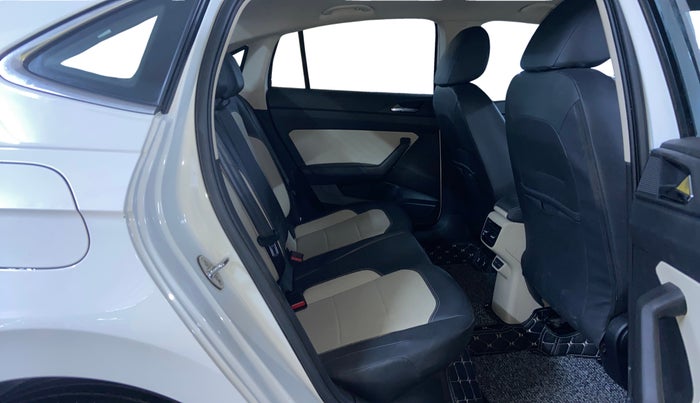 2022 Skoda SLAVIA STYLE 1.0L TSI MT, Petrol, Manual, 47,716 km, Right Side Rear Door Cabin