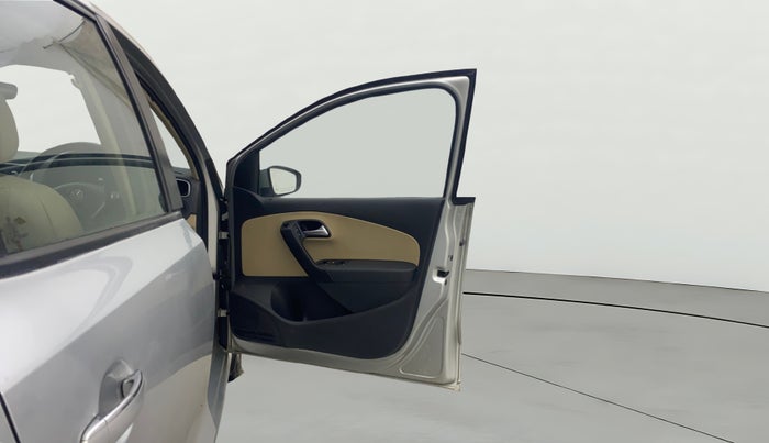 2016 Volkswagen Ameo HIGHLINE1.2L, Petrol, Manual, 55,435 km, RHS Front Door