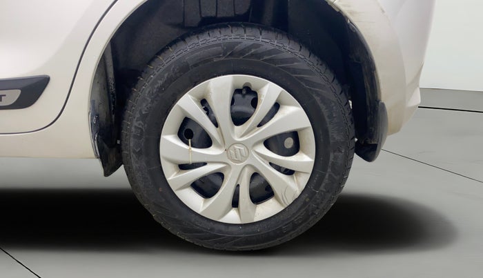 2022 Maruti Swift VXI AMT, Petrol, Automatic, 2,718 km, Left Rear Wheel