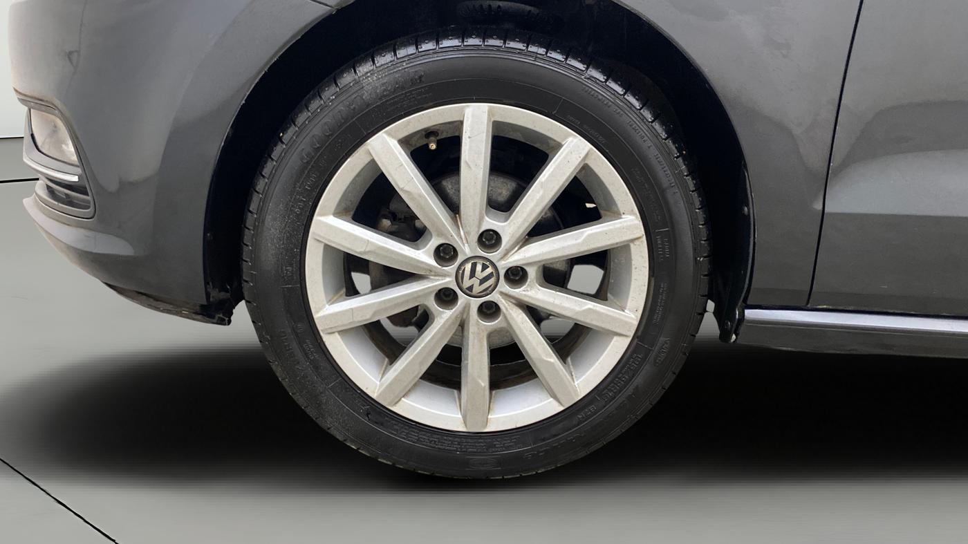 2017 Volkswagen Polo GT TSI AT, Petrol, Automatic, 57,634 km, Left Front Wheel