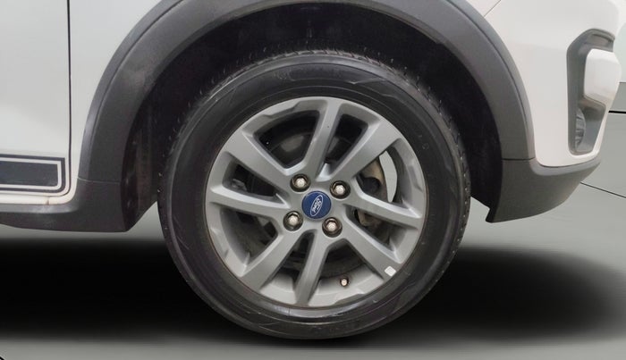 2019 Ford FREESTYLE TITANIUM 1.2 PETROL, Petrol, Manual, 56,903 km, Right Front Wheel