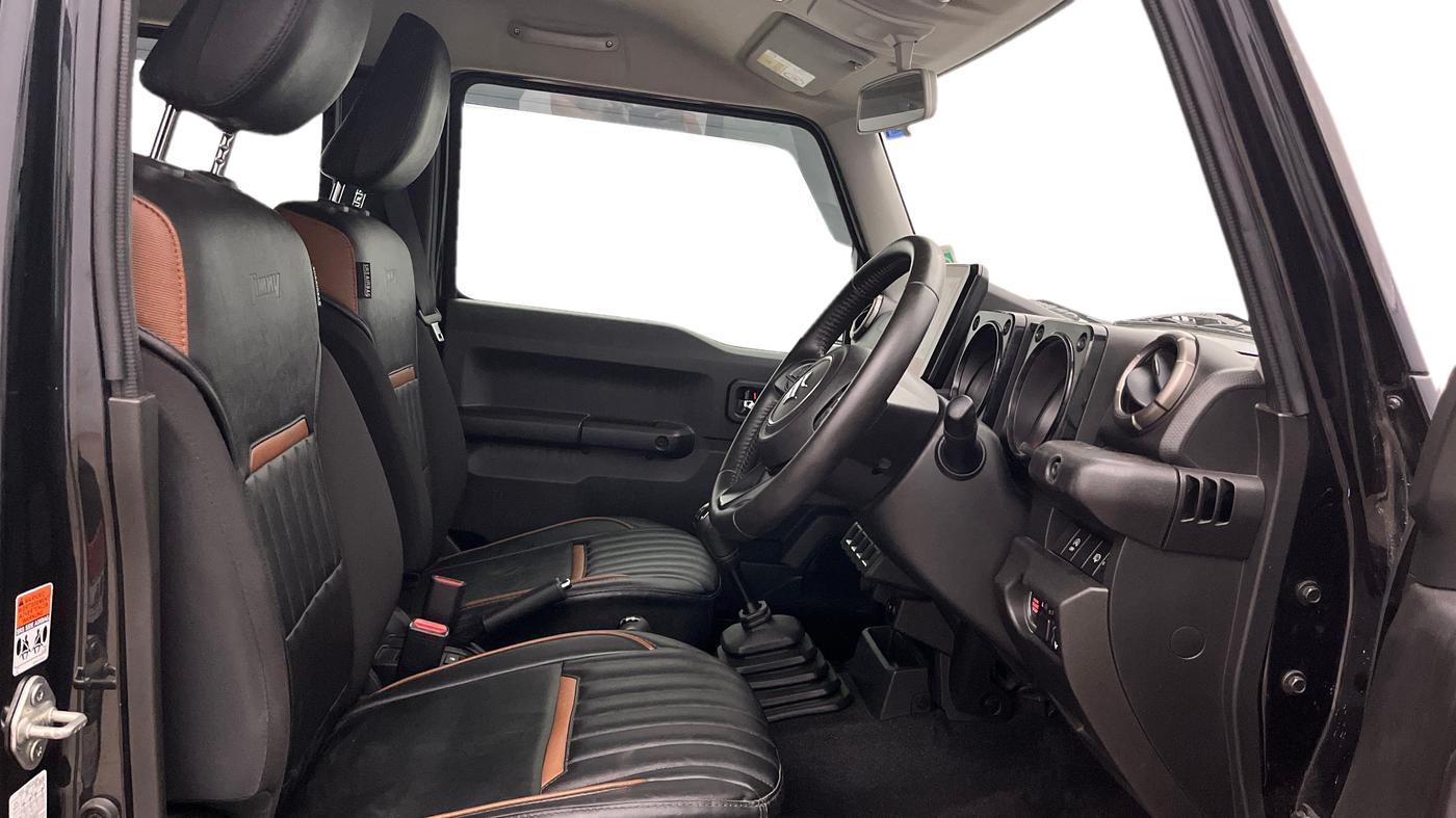 2023 Maruti JIMNY ALPHA ALL GRIP PRO MT, Petrol, Manual, 25,529 km, Right Side Front Door Cabin