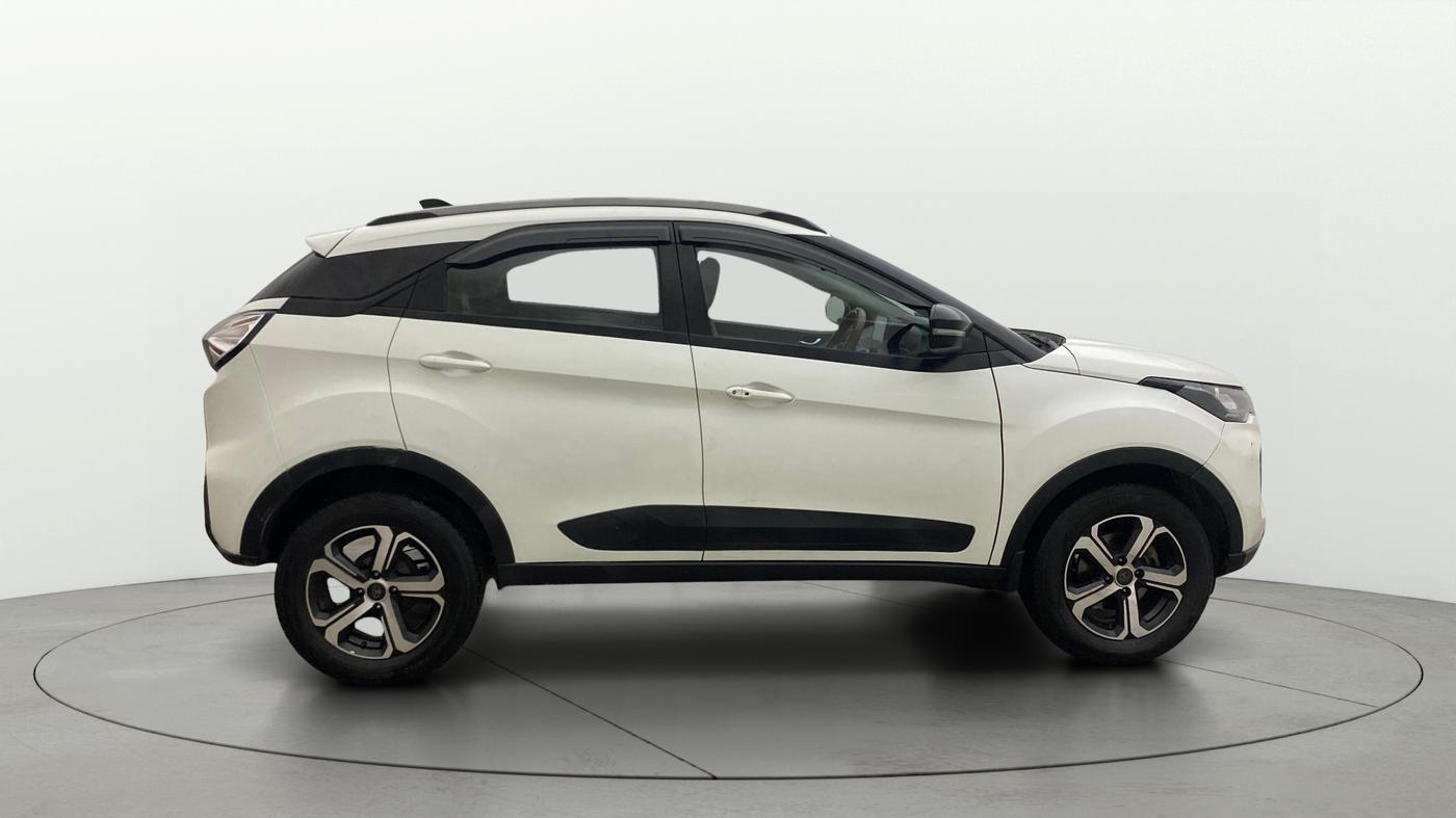 2023 Tata NEXON XZ PLUS DIESEL, Diesel, Manual, 1,38,752 km, Right Side View