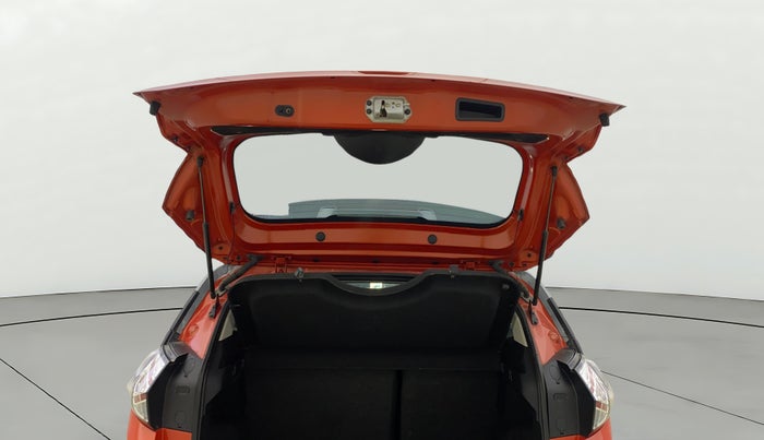 2022 Tata NEXON XZ PLUS SUNROOF DIESEL DUAL TONE, Diesel, Manual, 44,739 km, Boot Door Open