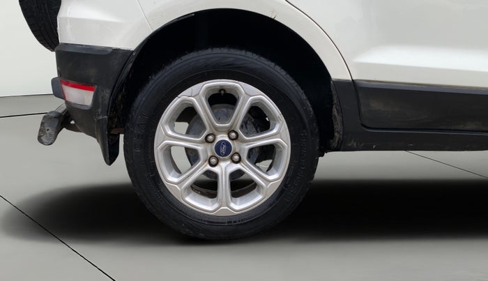 2019 Ford Ecosport TITANIUM + 1.5L DIESEL, Diesel, Manual, 1,05,820 km, Right Rear Wheel