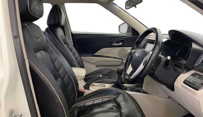 2019 Mahindra XUV300 W8 1.2 PETROL, Petrol, Manual, 73,413 km, Right Side Front Door Cabin