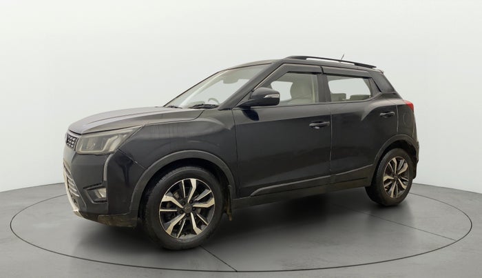 2020 Mahindra XUV300 W8 (O) 1.2 PETROL, Petrol, Manual, 1,04,286 km, Left Front Diagonal