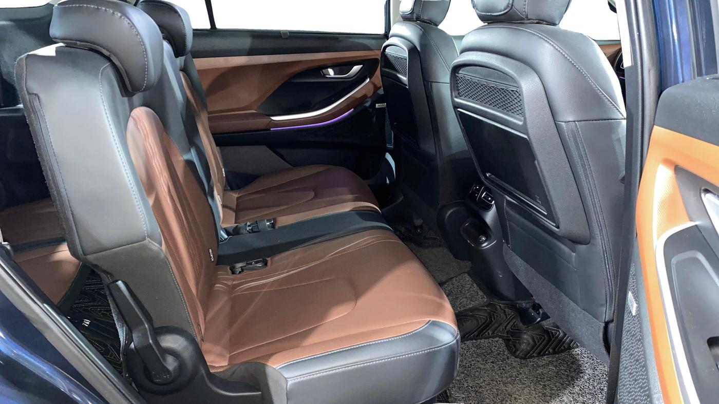 2021 Hyundai ALCAZAR 2.0 SIGNATURE (O) AT 7STR, Petrol, Automatic, 13,147 km, Right Side Rear Door Cabin