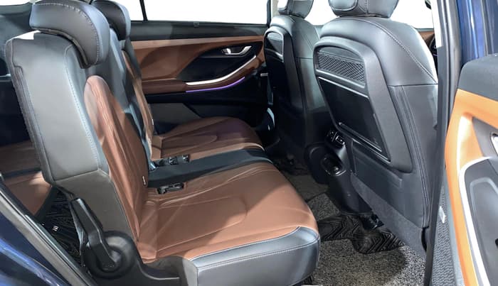 2021 Hyundai ALCAZAR 2.0 SIGNATURE (O) AT 7STR, Petrol, Automatic, 12,454 km, Right Side Rear Door Cabin