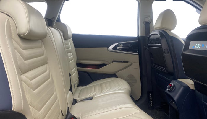 2022 KIA CARENS LUXURY PLUS 1.5 DIESEL AT 7 STR, Diesel, Automatic, 36,454 km, Right Side Rear Door Cabin