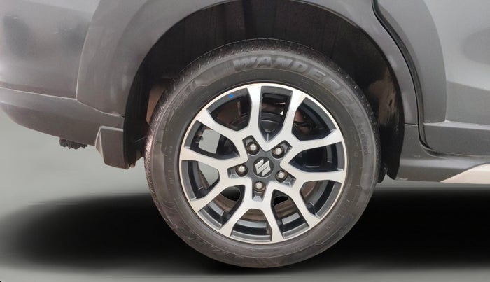 2022 Maruti XL6 ALPHA MT, Petrol, Manual, 35,183 km, Right Rear Wheel