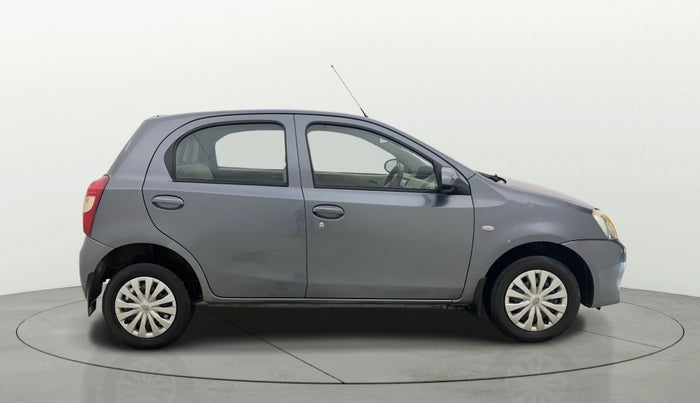 2015 Toyota Etios Liva G, Petrol, Manual, 43,686 km, Right Side View