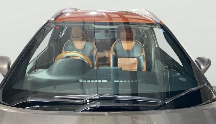 2019 Nissan Kicks XV 1.5, Petrol, Manual, 10,880 km, Front Windshield