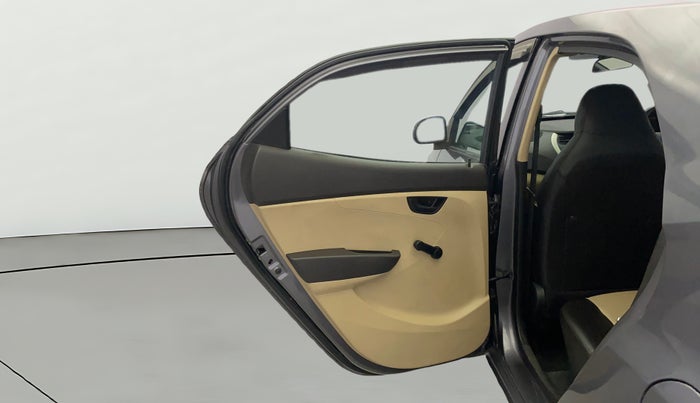 2016 Hyundai Eon ERA +, Petrol, Manual, 1,04,823 km, LHS Rear Door