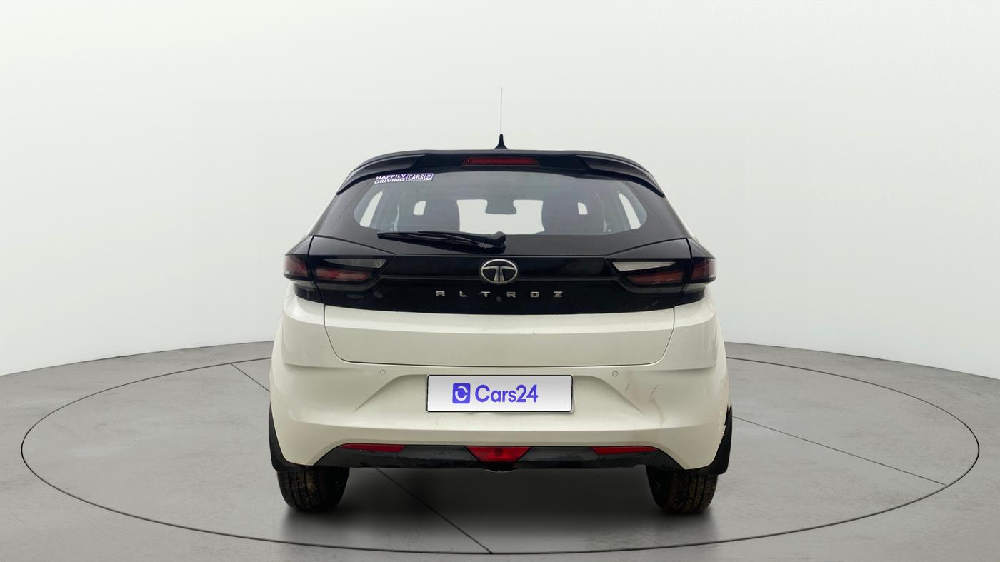 2024 Tata ALTROZ  XZ PLUS (S) , Diesel, Manual, 29,349 km, Back/Rear