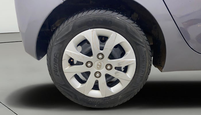 2016 Hyundai Eon MAGNA +, Petrol, Manual, 27,448 km, Right Rear Wheel