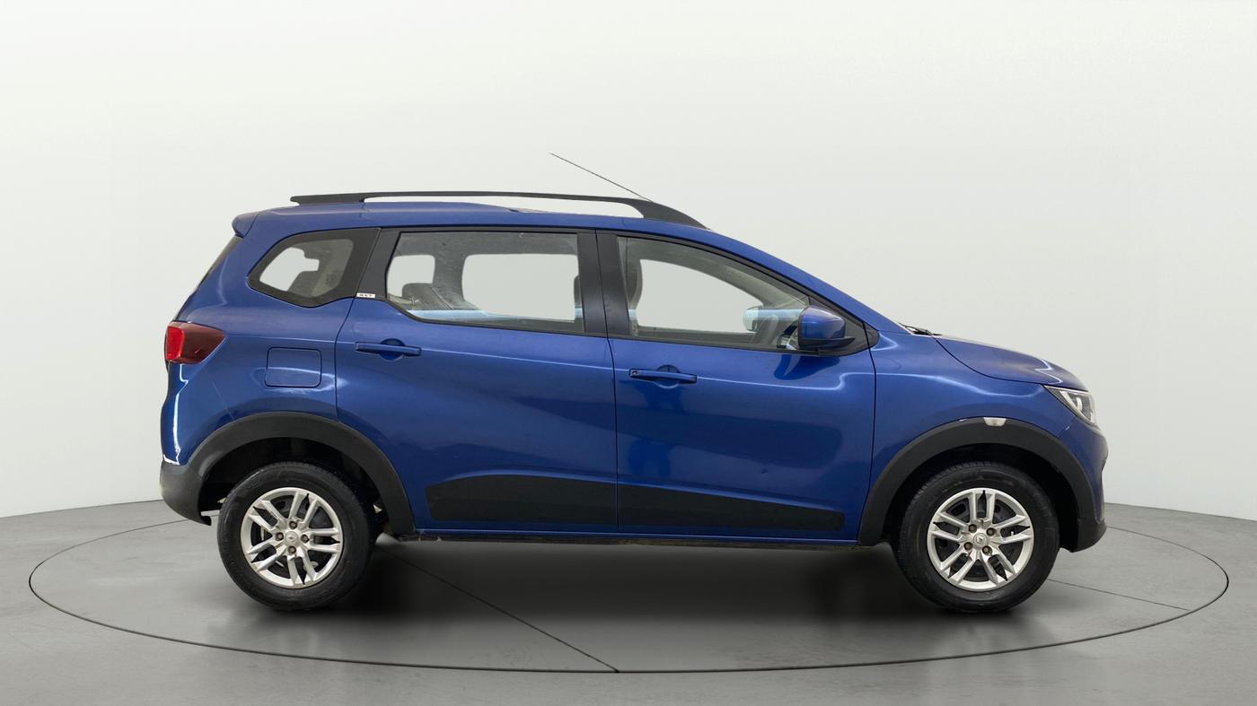 2019 Renault TRIBER RXT, Petrol, Manual, 49,880 km, Right Side View