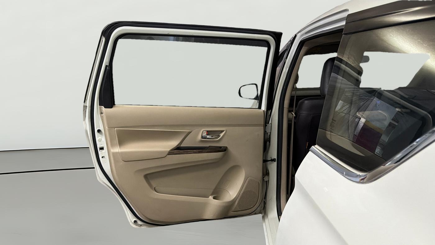 2019 Maruti Ertiga ZXI+ SHVS, Petrol, Manual, 43,013 km, LHS Rear Door