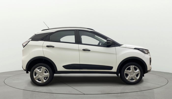 2022 Tata NEXON XM SUNROOF DIESEL, Diesel, Manual, 56,602 km, Right Side View