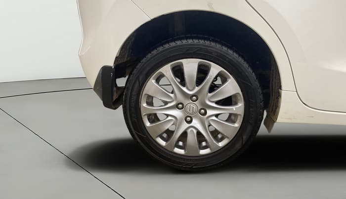 2018 Maruti Baleno ZETA DIESEL 1.3, Diesel, Manual, 60,191 km, Right Rear Wheel