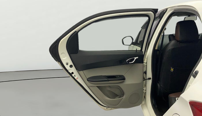2016 Tata Tiago XZ PETROL, Petrol, Manual, 66,808 km, LHS Rear Door