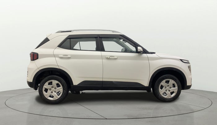 2022 Hyundai VENUE SX 1.2 PETROL, Petrol, Manual, 33,900 km, Right Side View