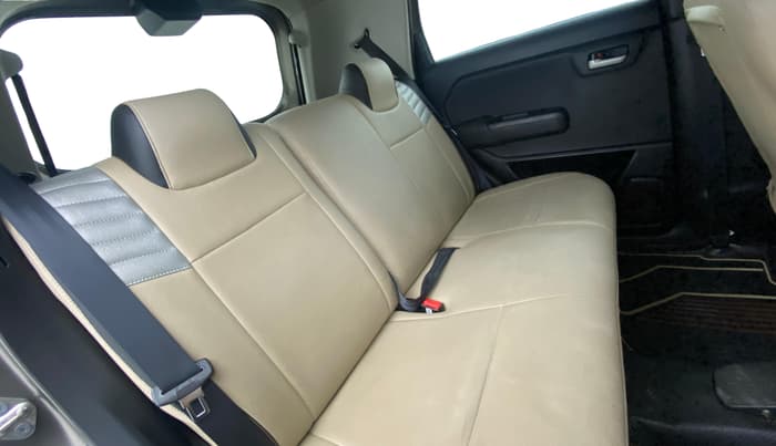 2020 Maruti New Wagon-R VXI (O) 1.2, Petrol, Manual, 34,079 km, Right Side Rear Door Cabin