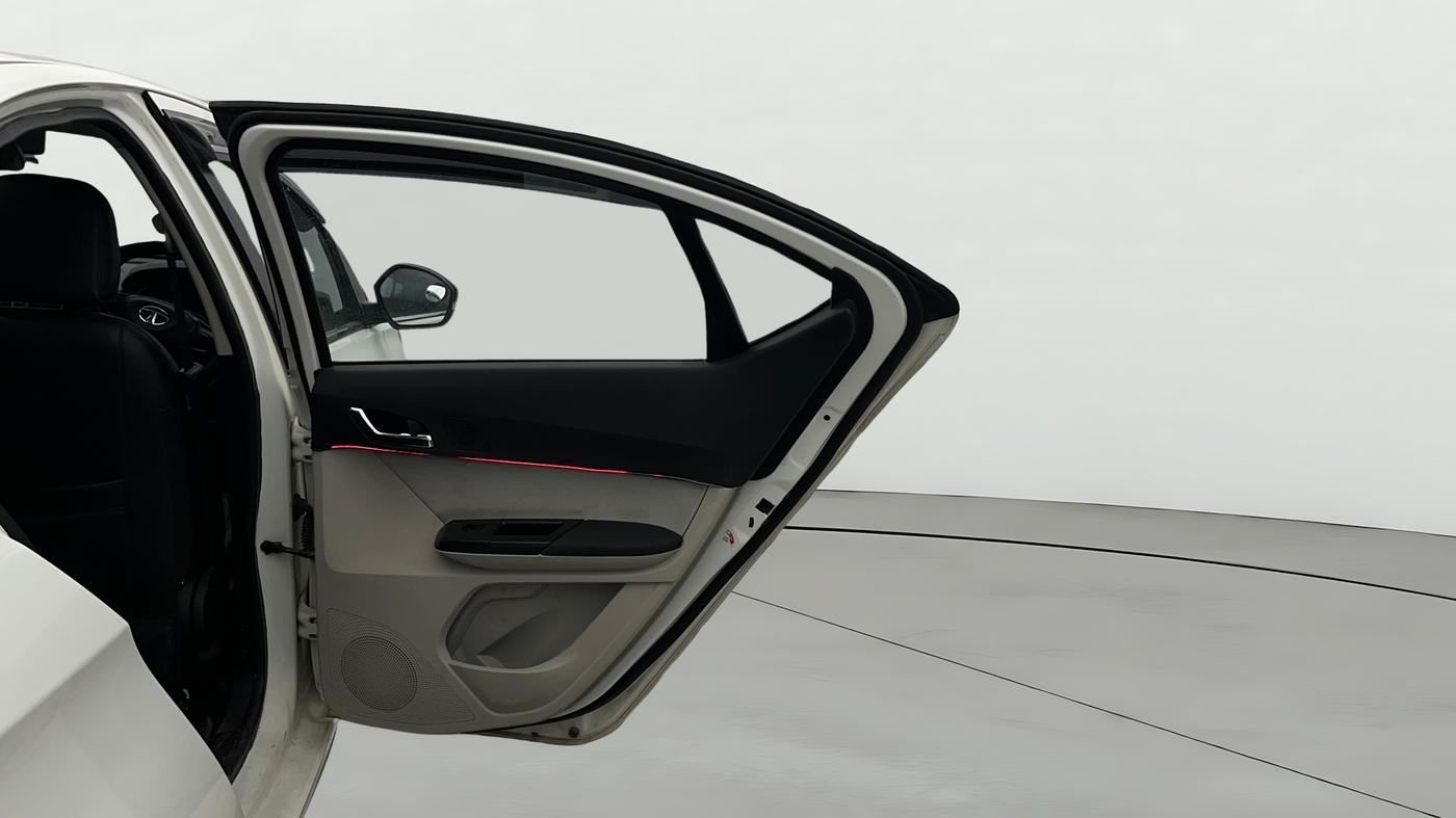 2023 Tata TIGOR XZ PLUS CNG, CNG, Manual, 57,197 km, RHS Rear Door