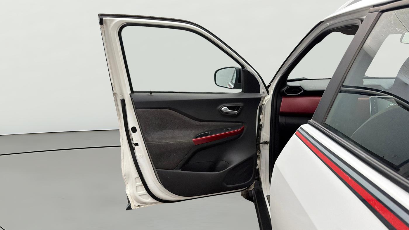 2022 Nissan MAGNITE XV TURBO CVT RED EDITION, Petrol, Automatic, 78,224 km, LHS Front Door