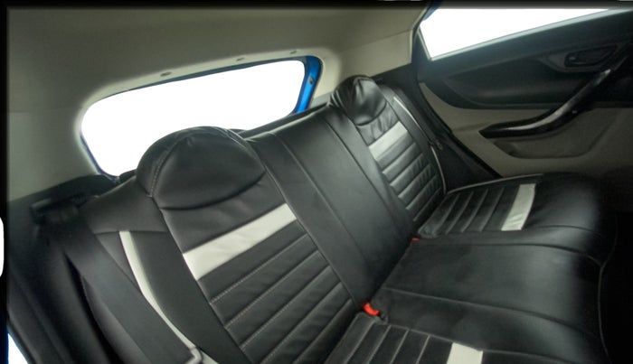 2018 Tata NEXON XT PETROL, Petrol, Manual, 89,747 km, Right Side Rear Door Cabin