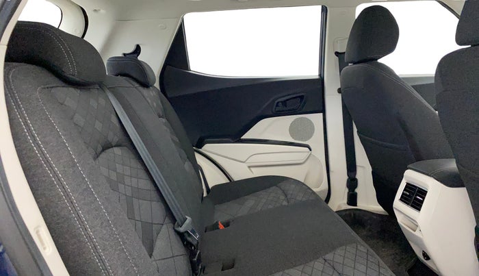 2024 Mahindra XUV 3XO MX3 1.2 L TCMPFI AT, Petrol, Automatic, 2,214 km, Right Side Rear Door Cabin