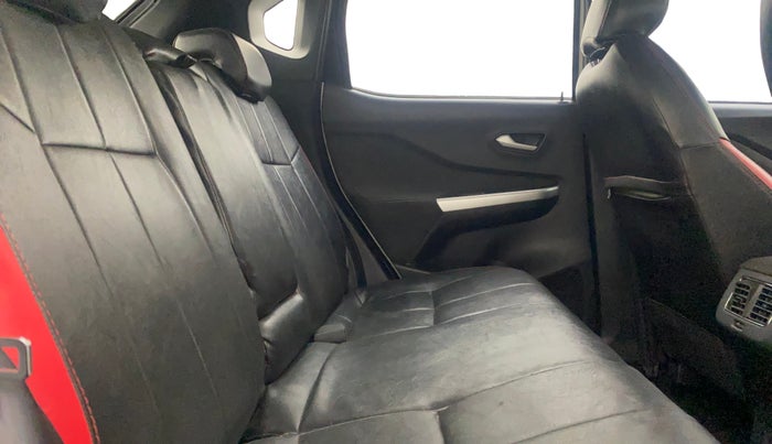 2022 Nissan MAGNITE XV PREMIUM DUAL TONE, Petrol, Manual, 75,684 km, Right Side Rear Door Cabin