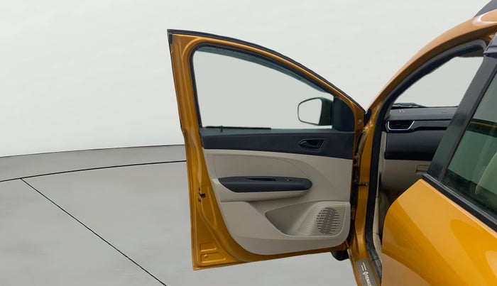 2022 Renault TRIBER RXT AMT, Petrol, Automatic, 14,440 km, LHS Front Door