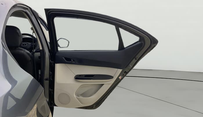2024 Tata TIGOR XZ CNG, CNG, Manual, 23,892 km, RHS Rear Door