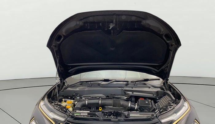2023 Tata Safari XZA PLUS GOLD, Diesel, Automatic, 39,398 km, Open Bonet