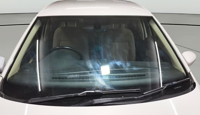 2018 Volkswagen Ameo HIGHLINE PLUS 1.0L 16 ALLOY, Petrol, Manual, 1,13,616 km, Front Windshield