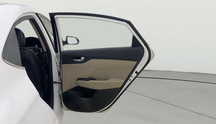 2022 Hyundai Verna SX 1.5 VTVT, Petrol, Manual, 76,406 km, RHS Rear Door