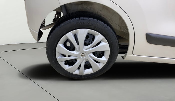 2015 Maruti Wagon R 1.0 VXI, CNG, Manual, 78,955 km, Right Rear Wheel