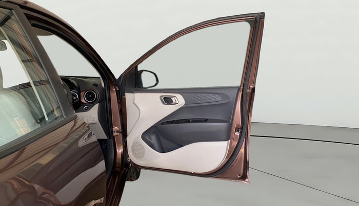 2020 Hyundai AURA SX PLUS 1.2 AMT, Petrol, Automatic, 19,219 km, RHS Front Door