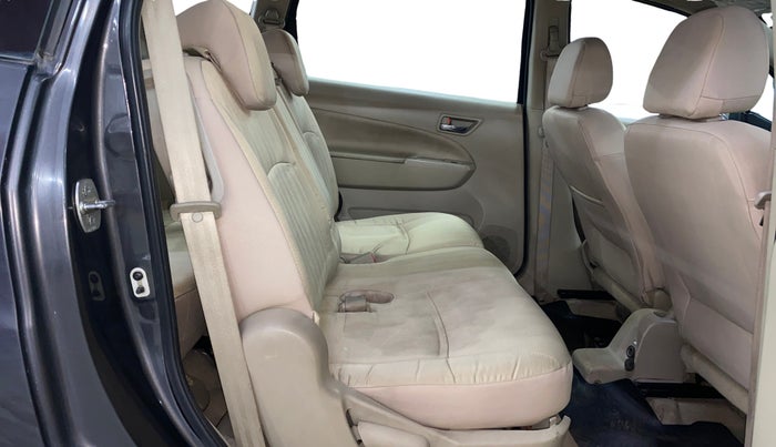 2017 Maruti Ertiga VDI SHVS, Diesel, Manual, 76,803 km, Right Side Rear Door Cabin