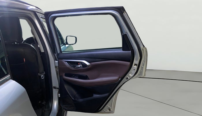 2022 Maruti Grand Vitara ALPHA SMART HYBRID, Petrol, Manual, 62,308 km, RHS Rear Door