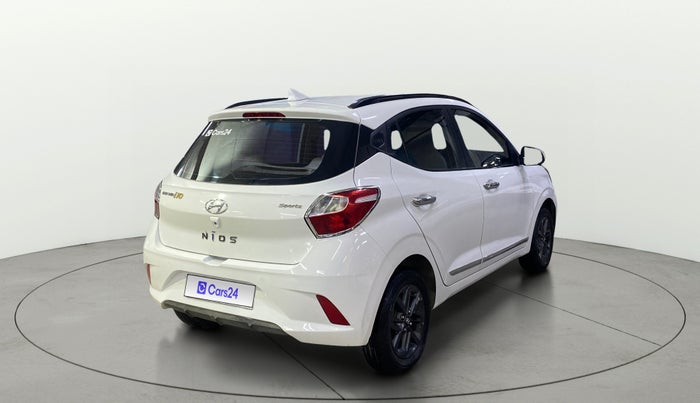 2022 Hyundai GRAND I10 NIOS SPORTZ 1.2 KAPPA VTVT, Petrol, Manual, 28,176 km, Right Back Diagonal