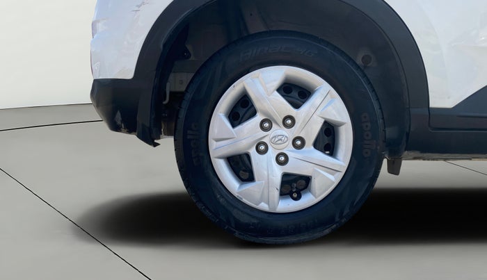 2021 Hyundai VENUE S 1.2, Petrol, Manual, 34,827 km, Right Rear Wheel