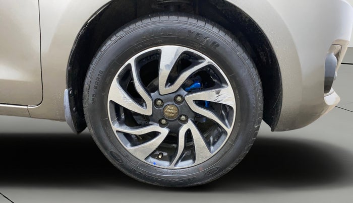 2019 Maruti Swift LXI, Petrol, Manual, 50,048 km, Right Front Wheel