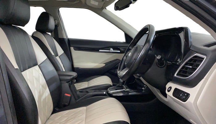 2020 KIA SELTOS HTX IVT 1.5 PETROL, Petrol, Automatic, 87,480 km, Right Side Front Door Cabin