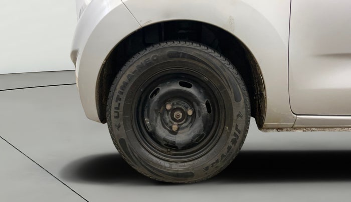 2017 Datsun Redi Go T (O), Petrol, Manual, 57,918 km, Left Front Wheel